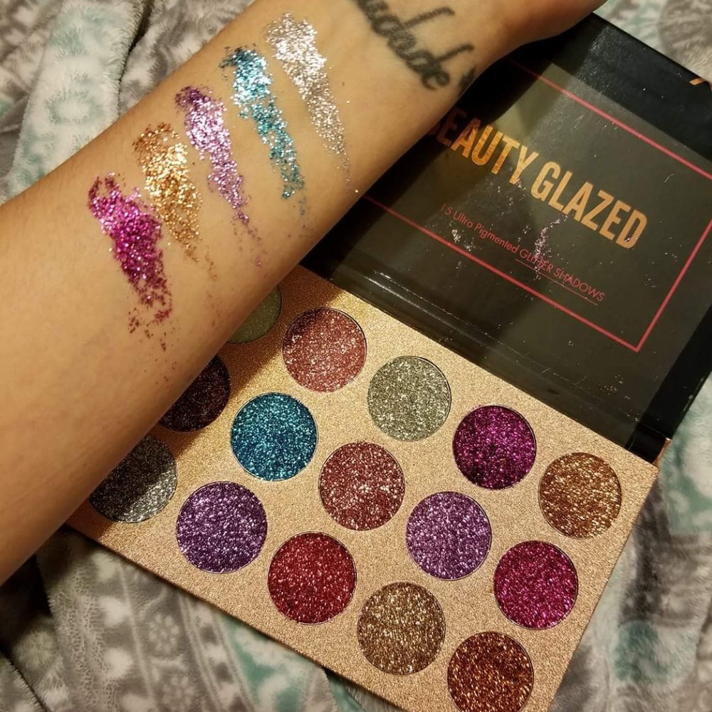Beauty Glazed pressed glitter palette